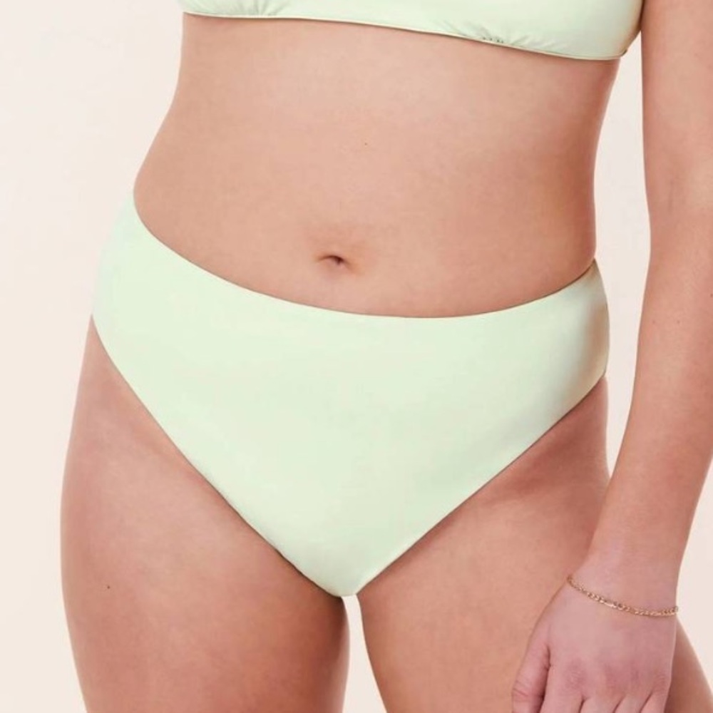 Andie Pistachio Classic Low Rise Modest Coverage The Bikini Bottoms Swimsuit S